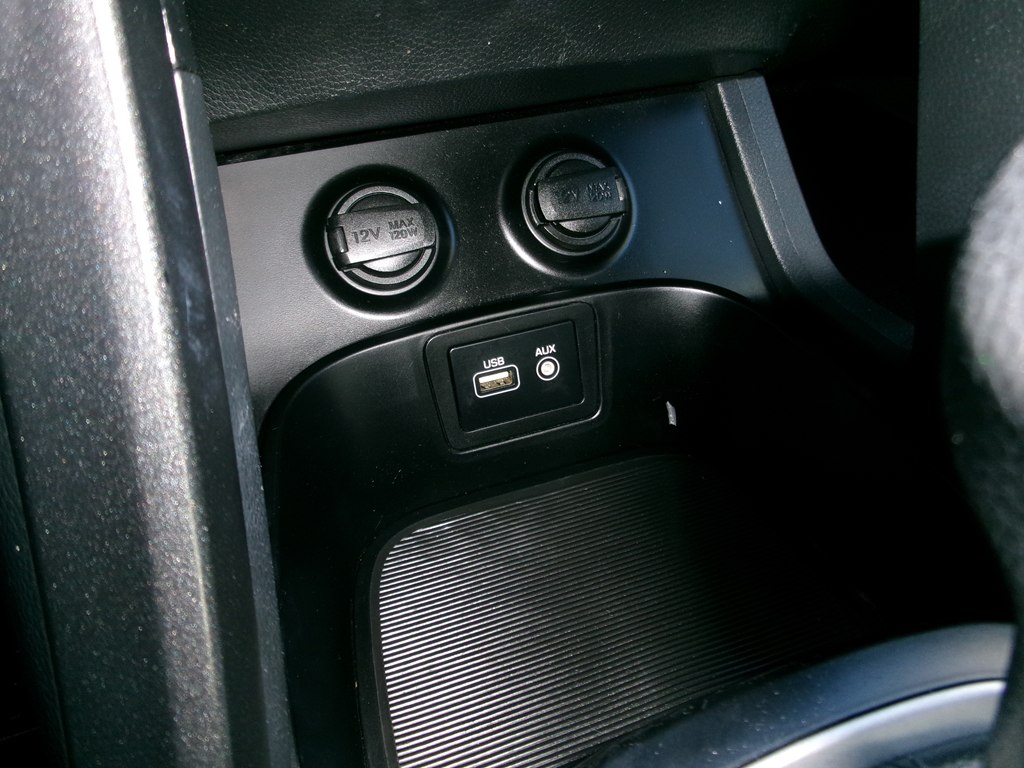 Photo 54 of this HYUNDAI SANTA FE SPORT