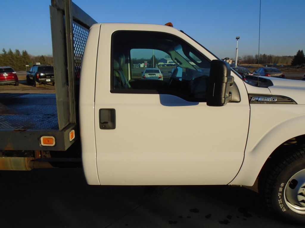 Photo 8 of this FORD F350