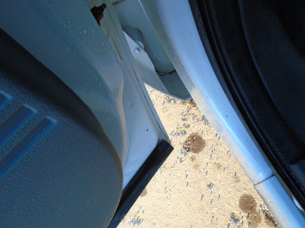 Photo 14 of this FORD F350