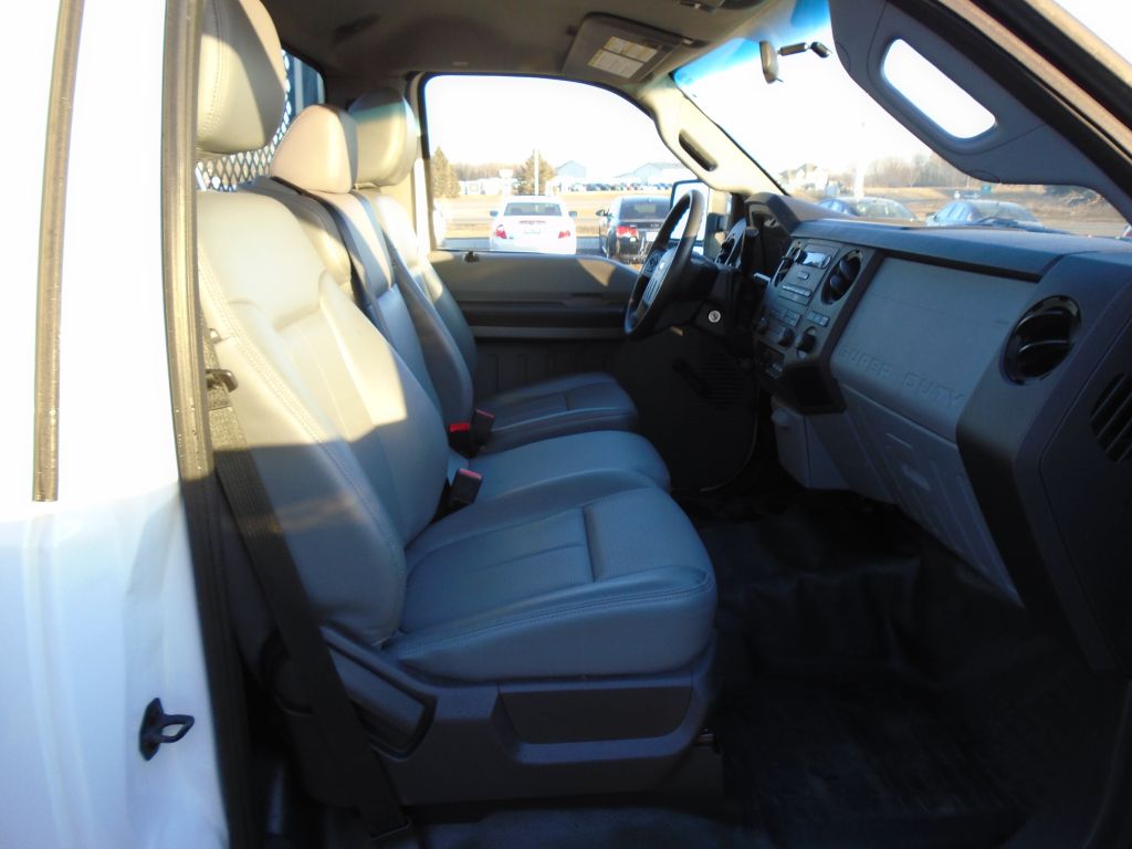 Photo 18 of this FORD F350