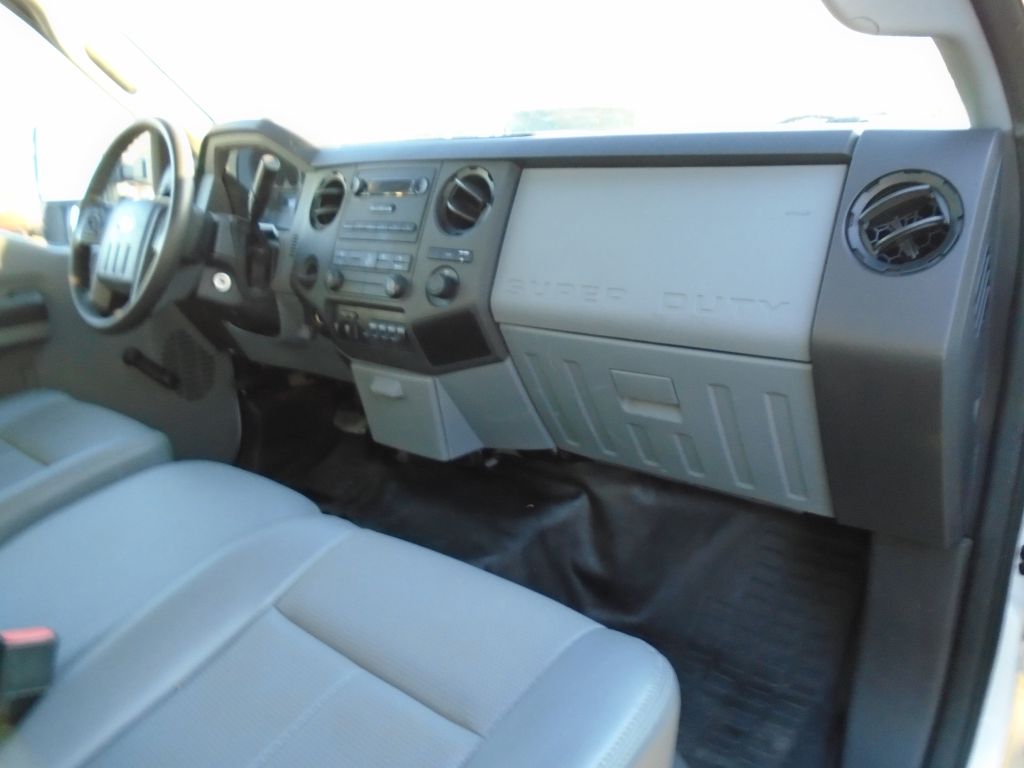 Photo 19 of this FORD F350