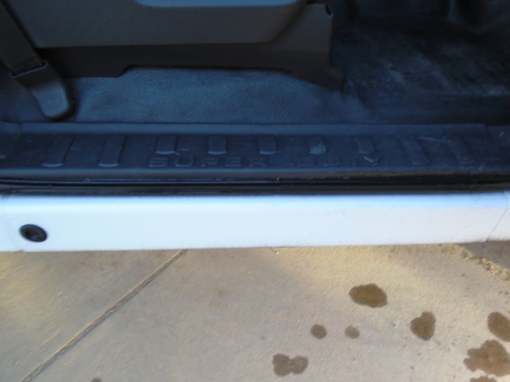 Photo 23 of this FORD F350