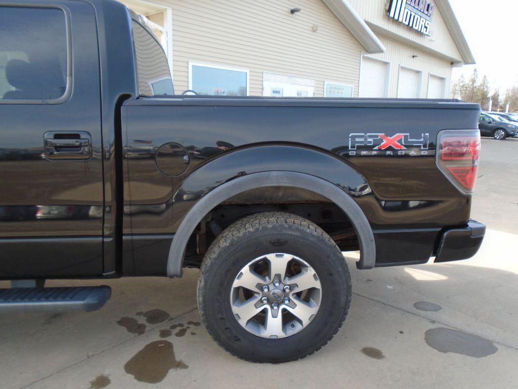 Photo 4 of this FORD F150