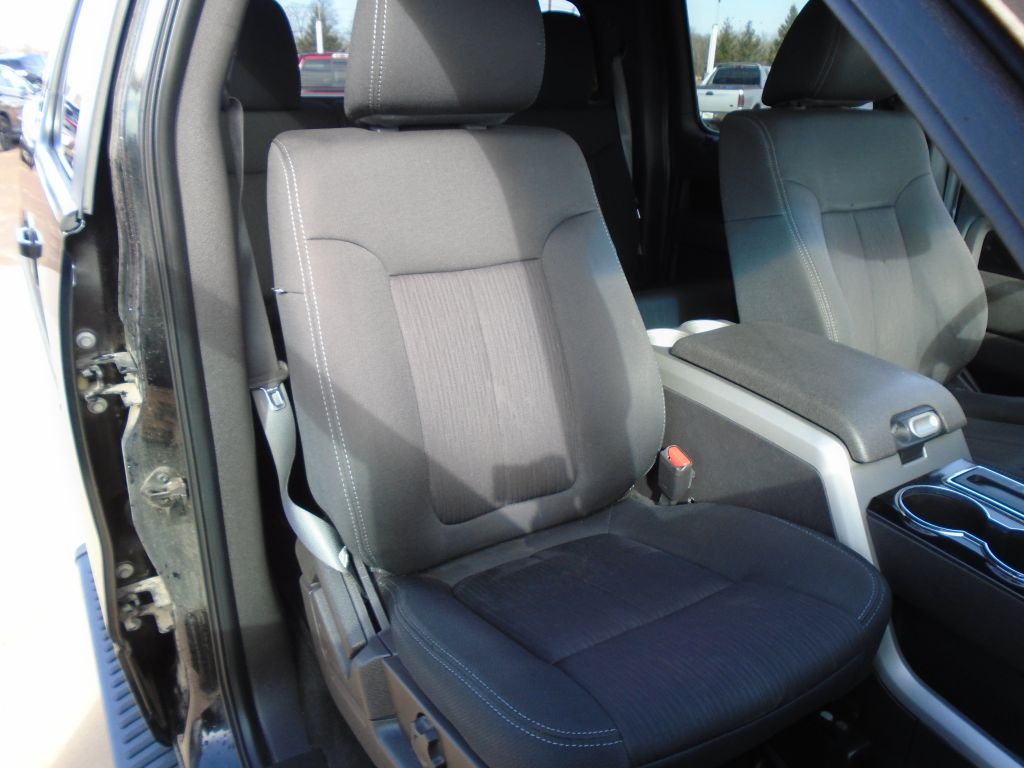 Photo 32 of this FORD F150