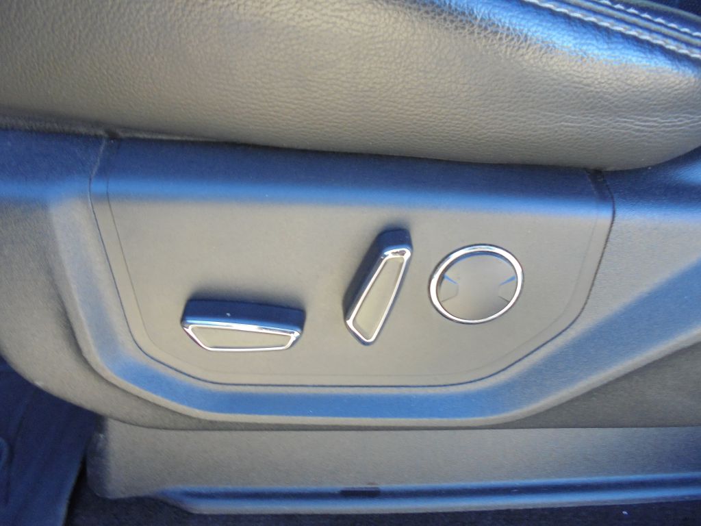 Photo 8 of this FORD F150