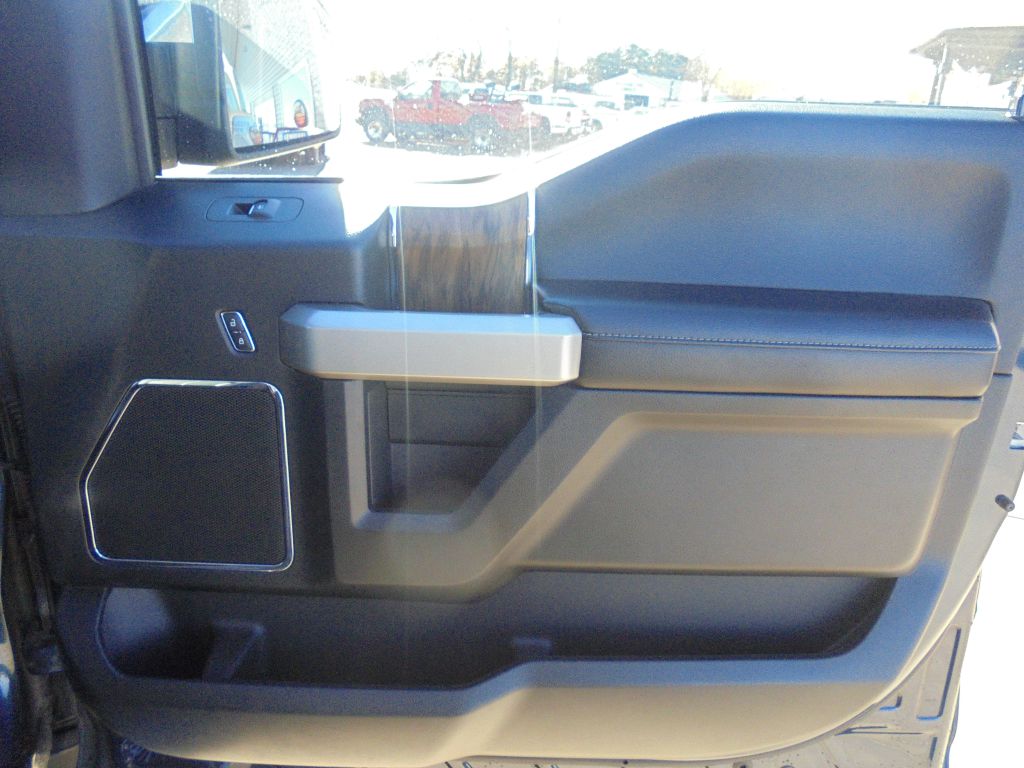 Photo 26 of this FORD F150