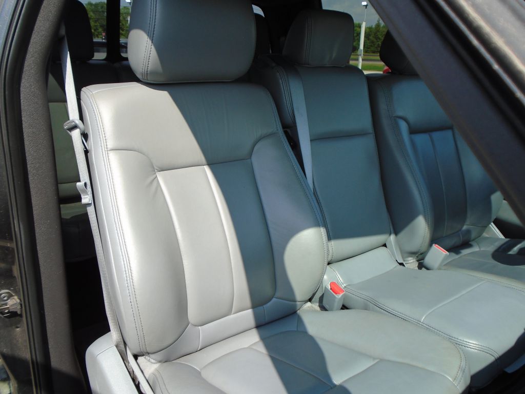 Photo 33 of this FORD F150