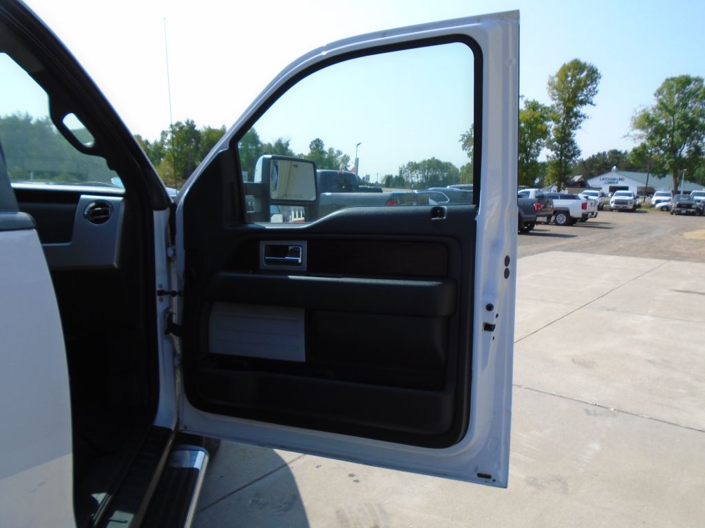 Photo 36 of this FORD F150