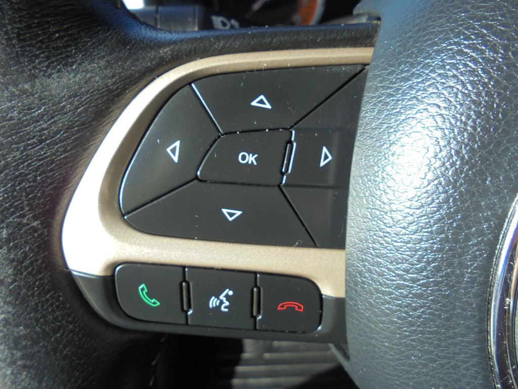 Photo 42 of this JEEP RENEGADE