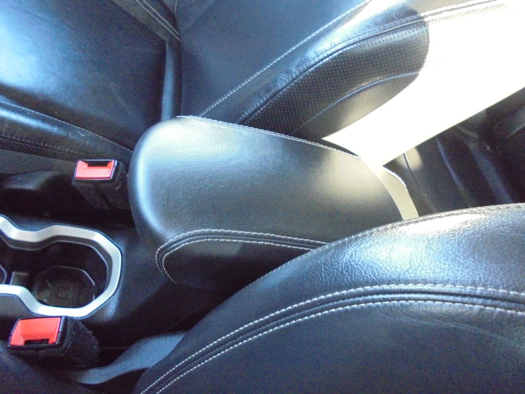 Photo 51 of this JEEP RENEGADE