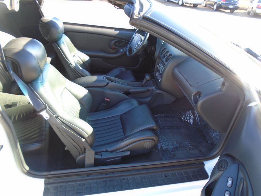 Photo 14 of this PONTIAC FIREBIRD