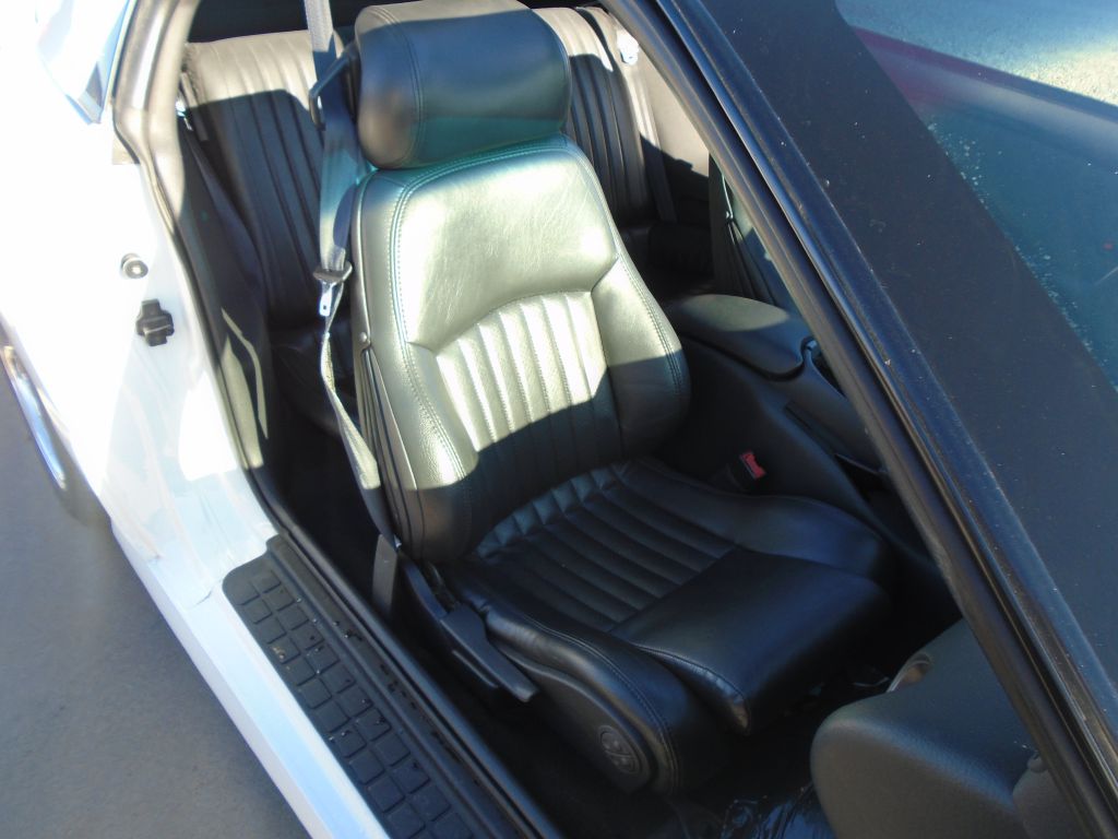 Photo 19 of this PONTIAC FIREBIRD