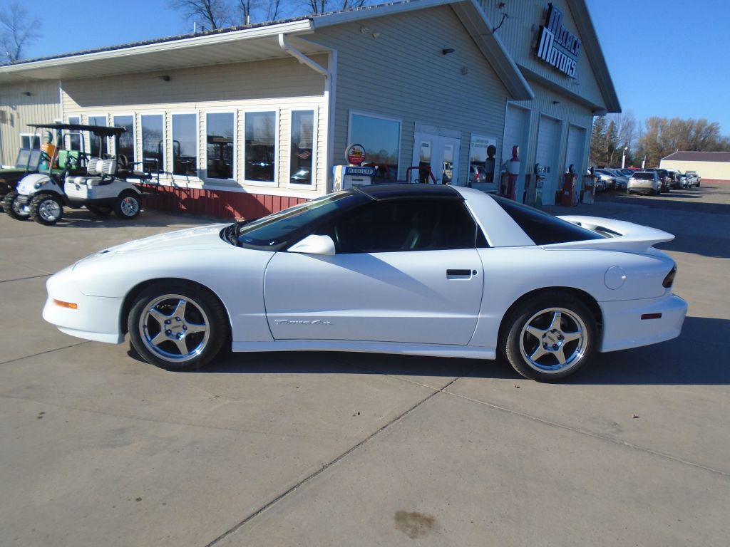 Photo 38 of this PONTIAC FIREBIRD