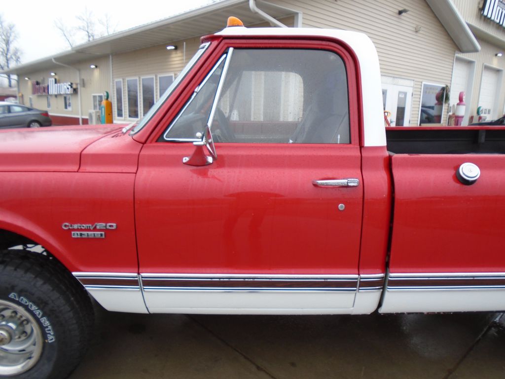 Photo 5 of this CHEVROLET K20