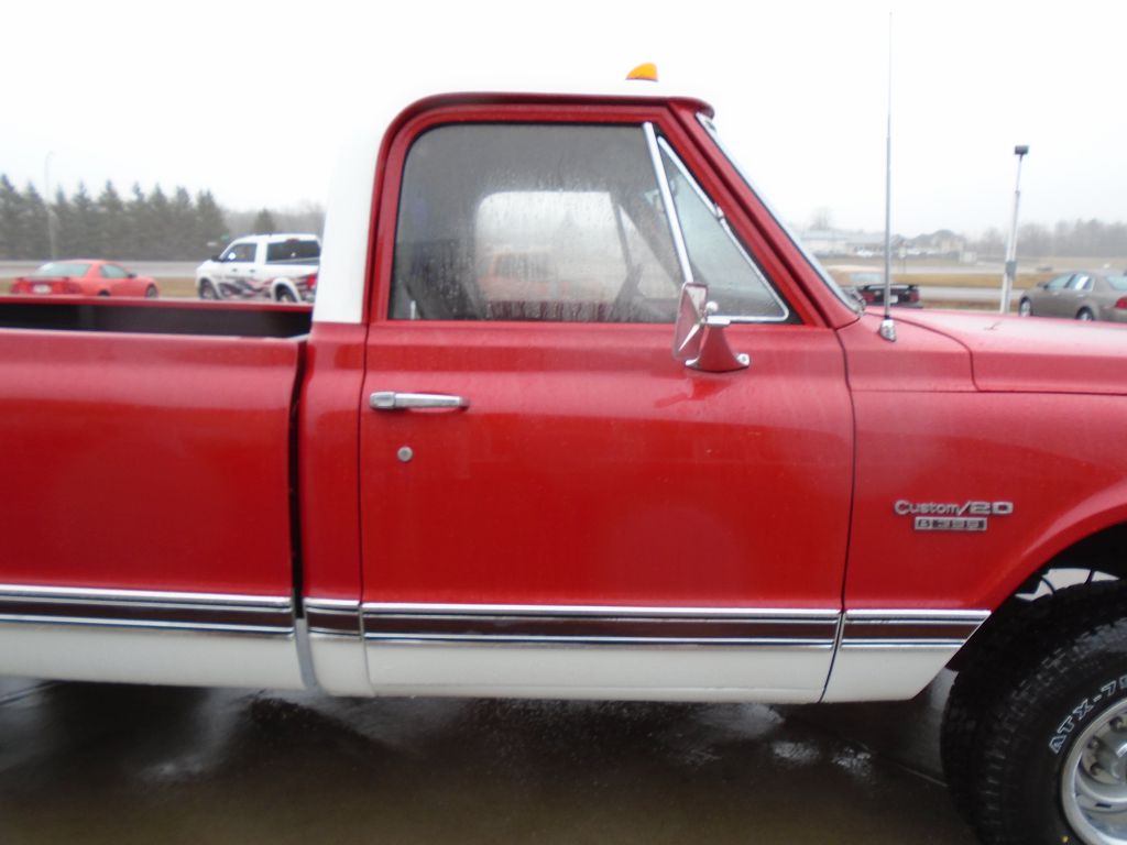 Photo 13 of this CHEVROLET K20