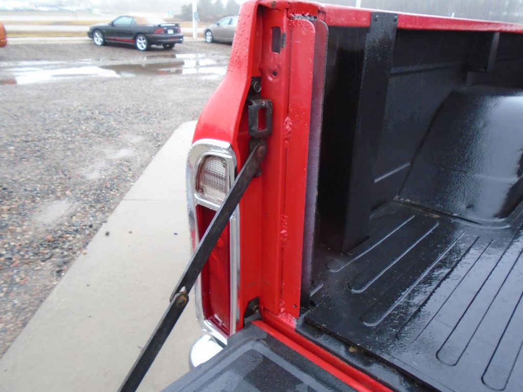Photo 17 of this CHEVROLET K20