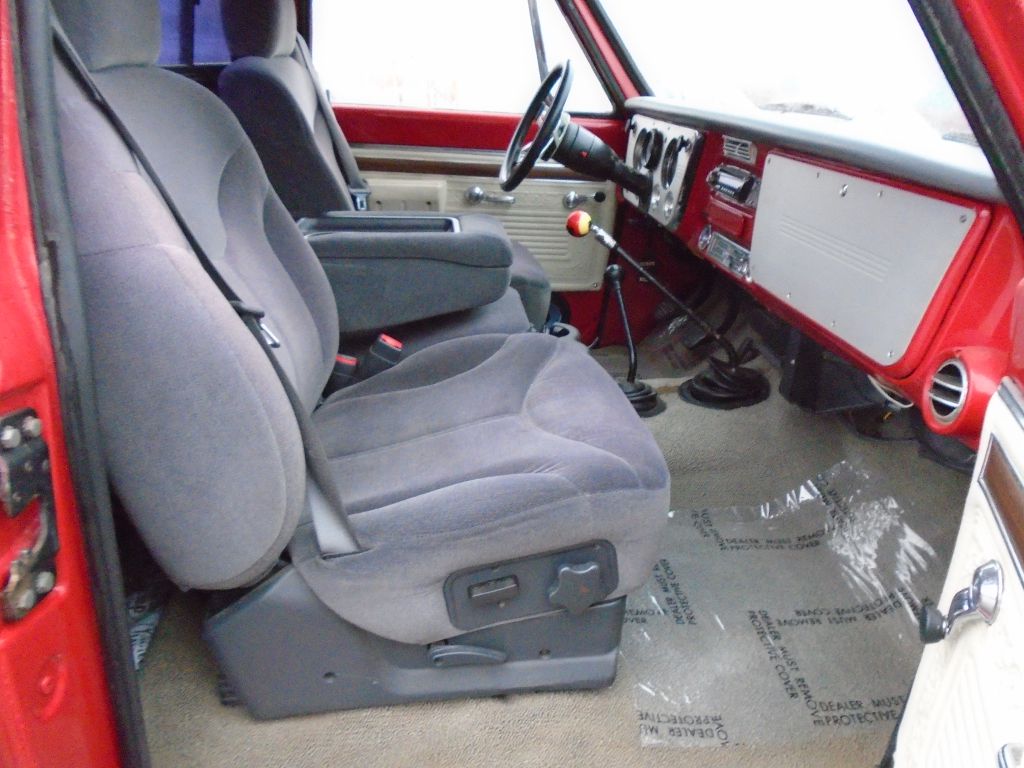 Photo 29 of this CHEVROLET K20