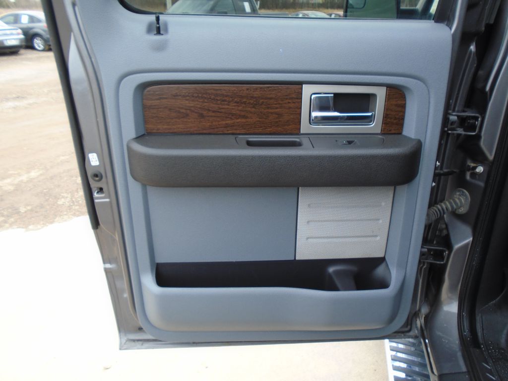 Photo 25 of this FORD F150