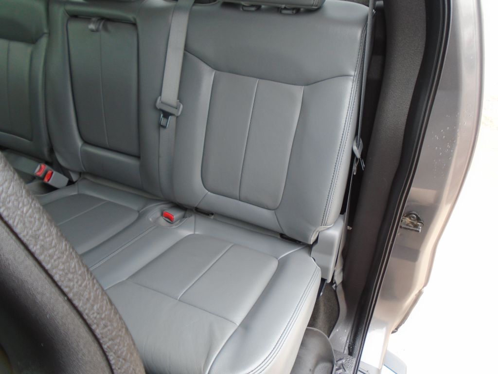 Photo 26 of this FORD F150