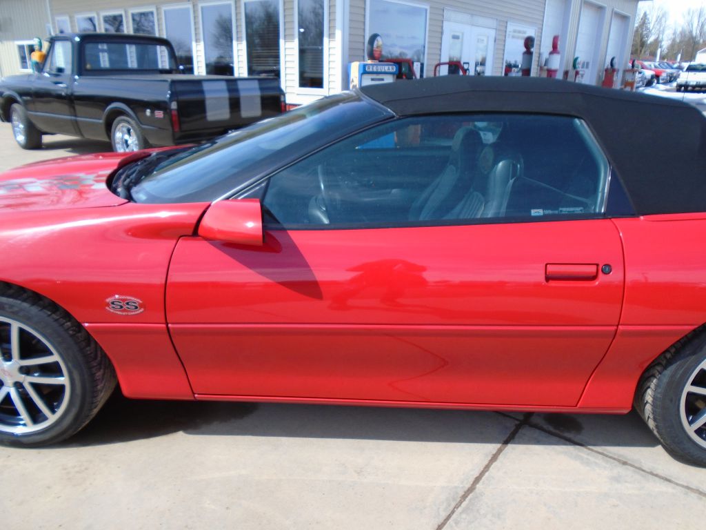 Photo 3 of this CHEVROLET CAMARO SS