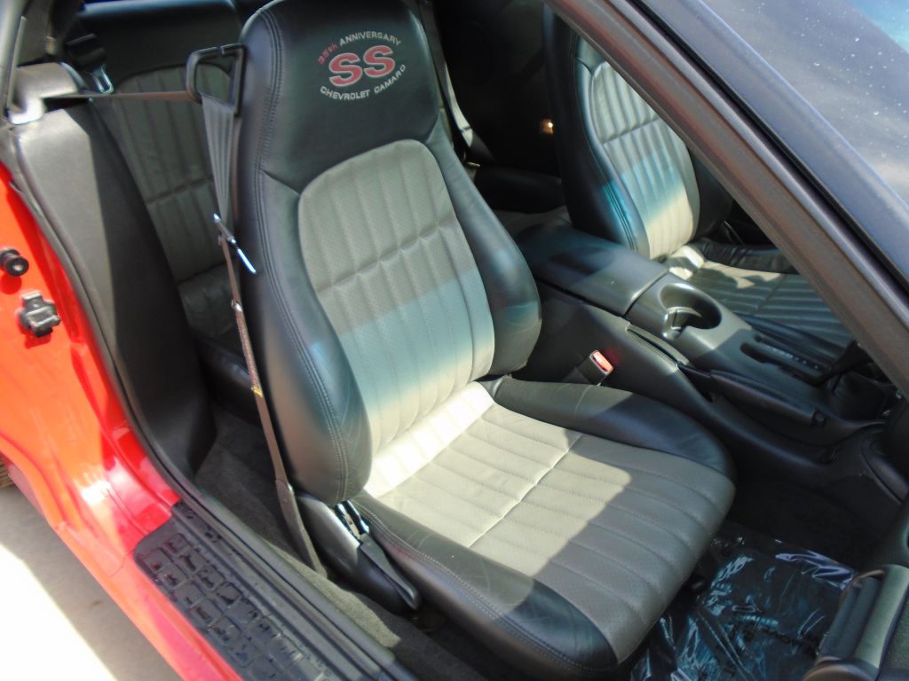 Photo 36 of this CHEVROLET CAMARO SS