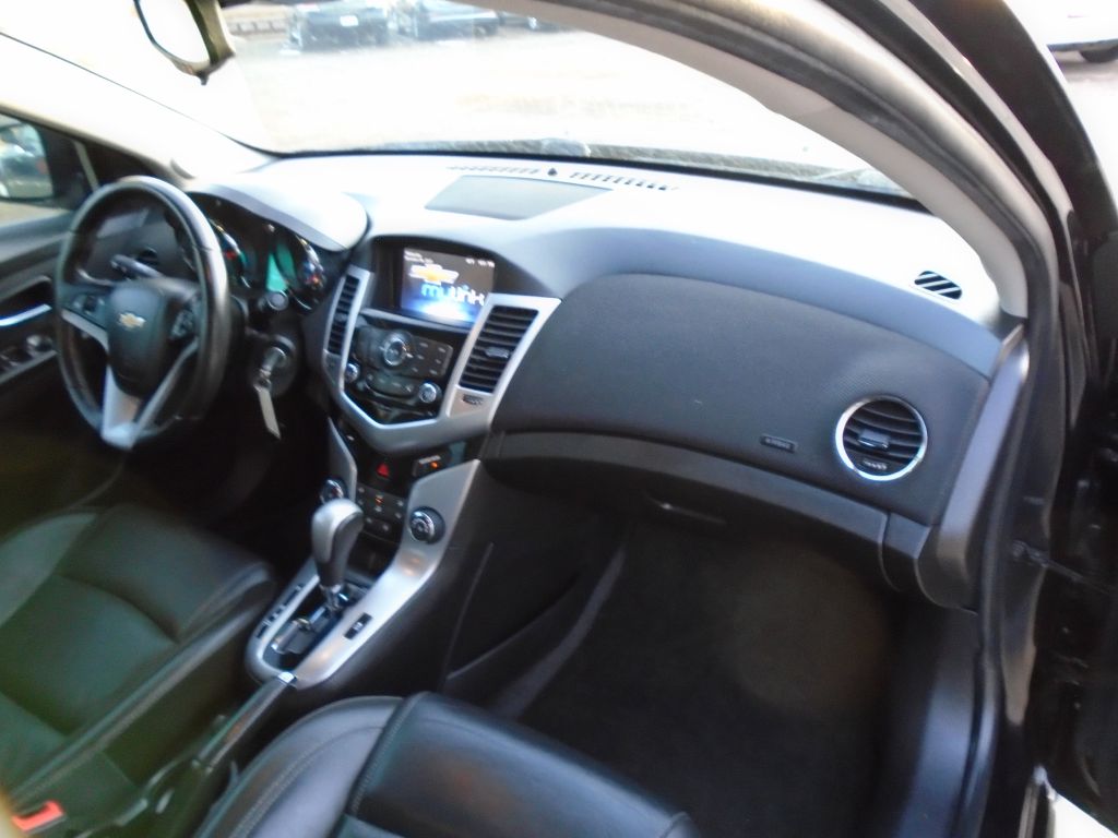 Photo 30 of this CHEVROLET CRUZE