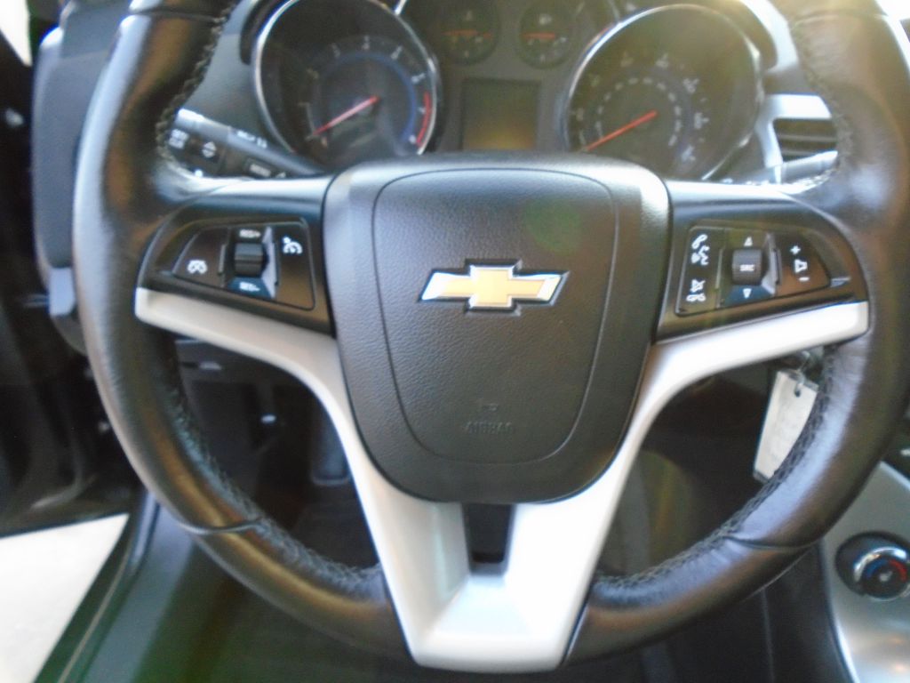 Photo 44 of this CHEVROLET CRUZE