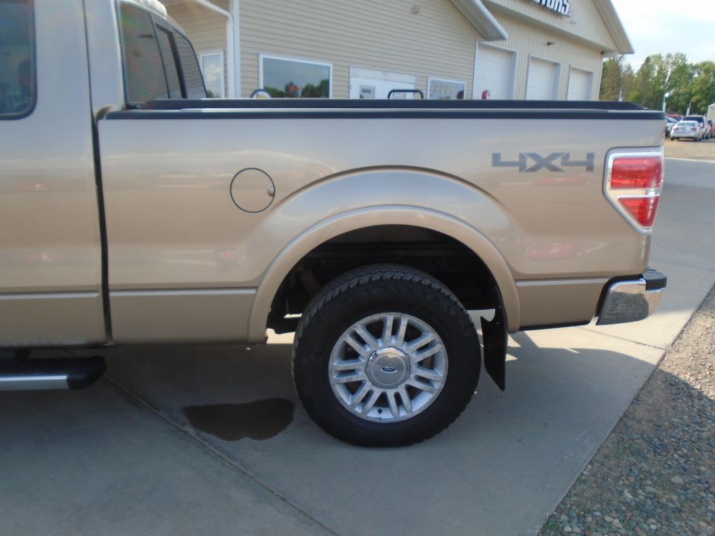 Photo 4 of this FORD F150