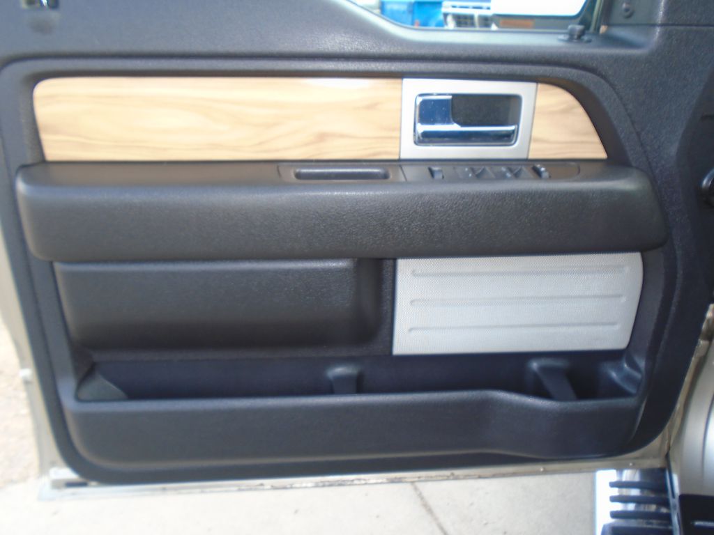 Photo 17 of this FORD F150