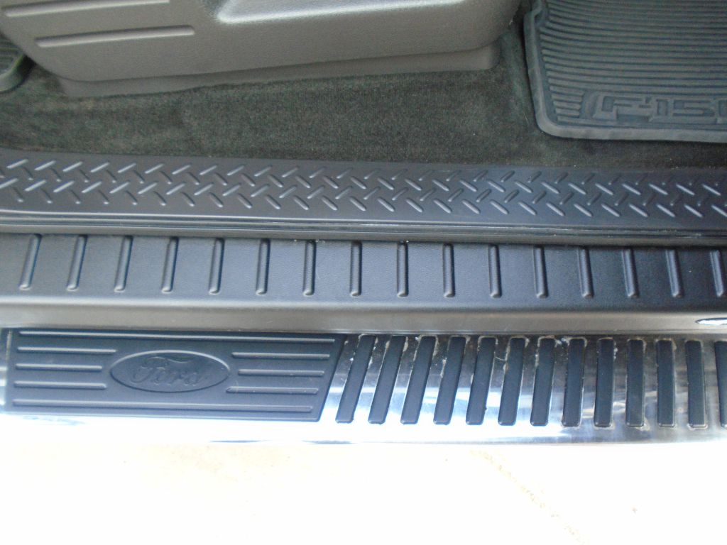 Photo 35 of this FORD F150