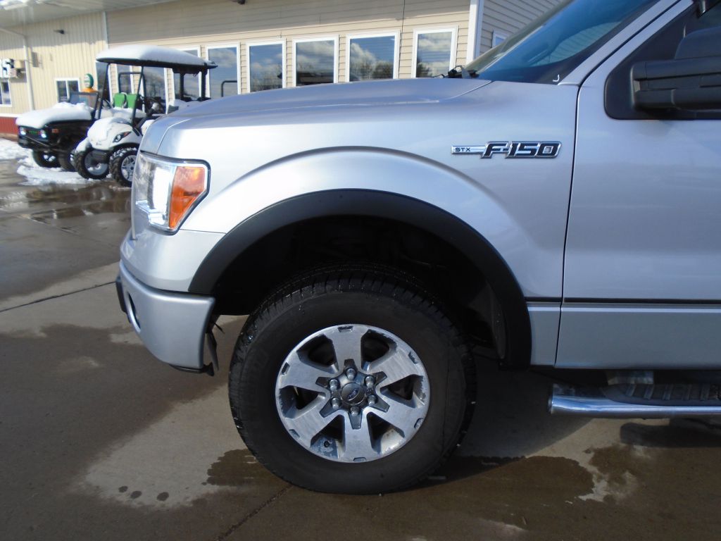 Photo 2 of this FORD F150
