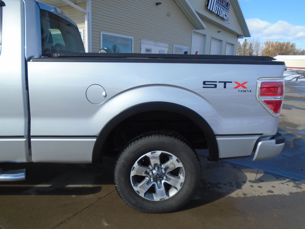 Photo 5 of this FORD F150