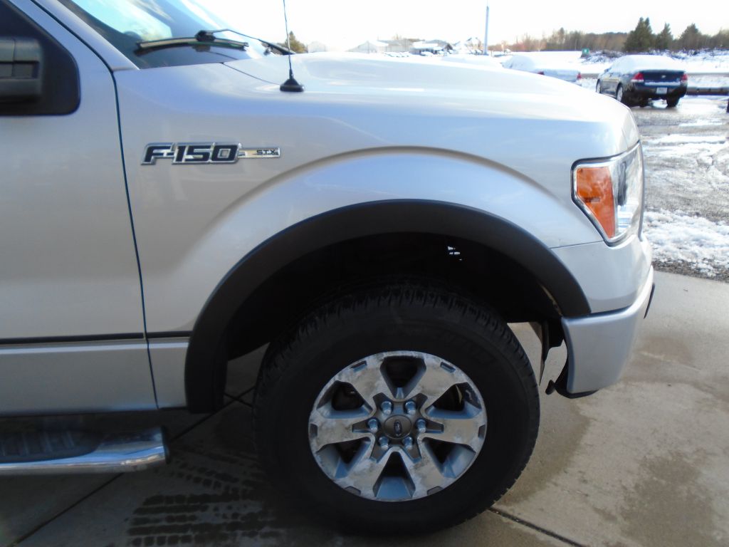 Photo 10 of this FORD F150
