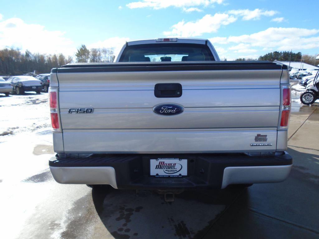 Photo 14 of this FORD F150