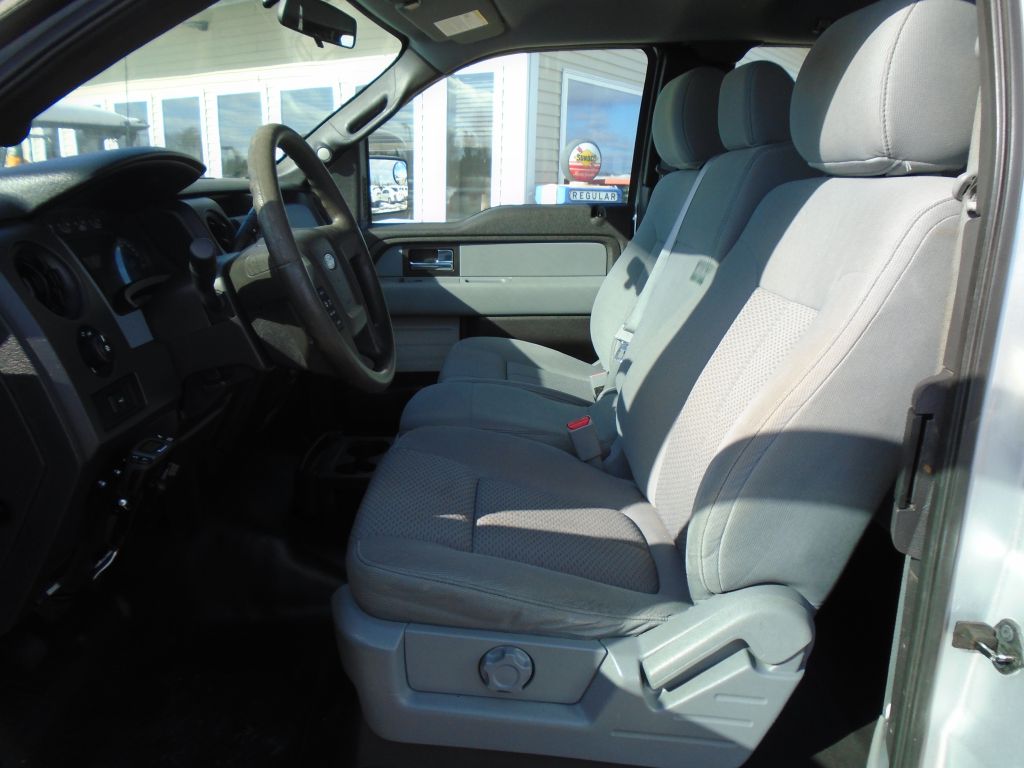 Photo 16 of this FORD F150
