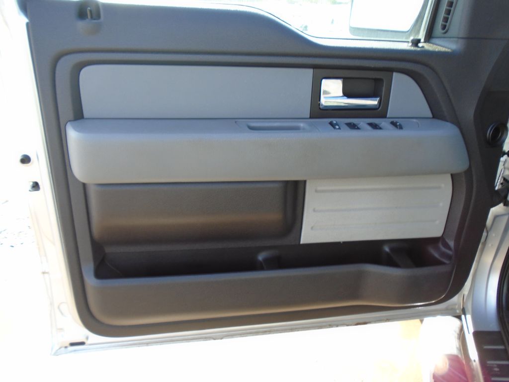 Photo 17 of this FORD F150