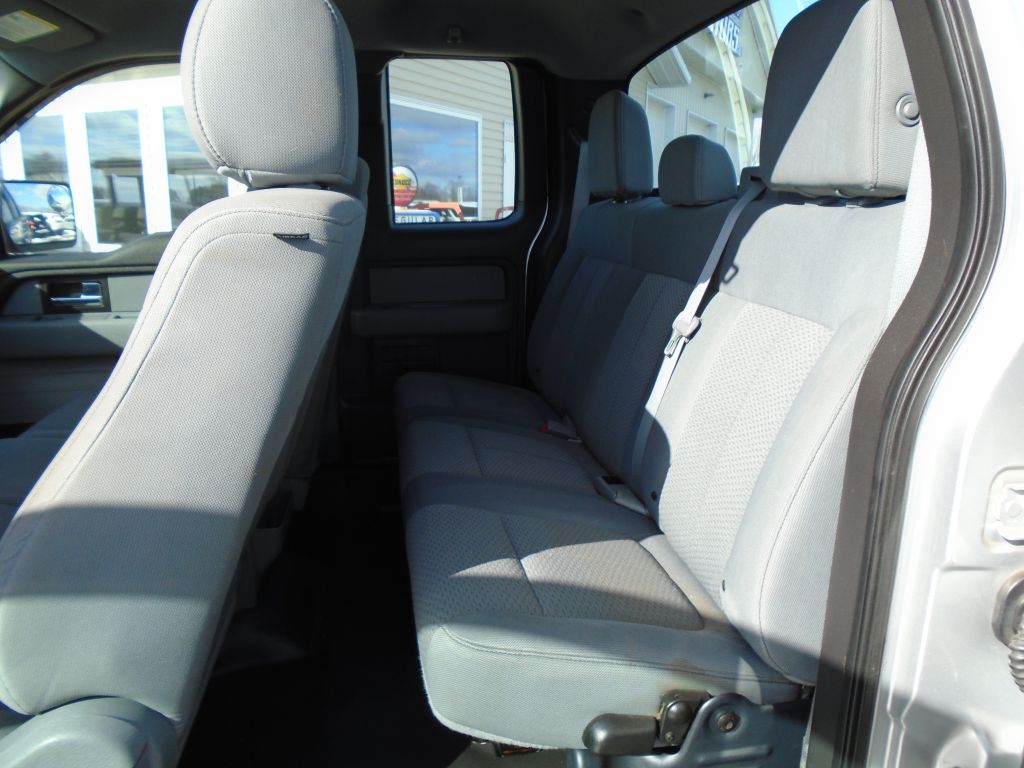 Photo 23 of this FORD F150