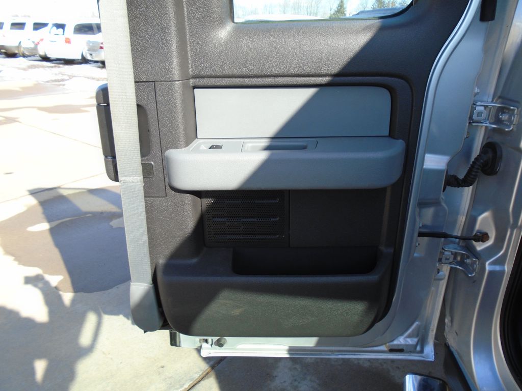 Photo 38 of this FORD F150