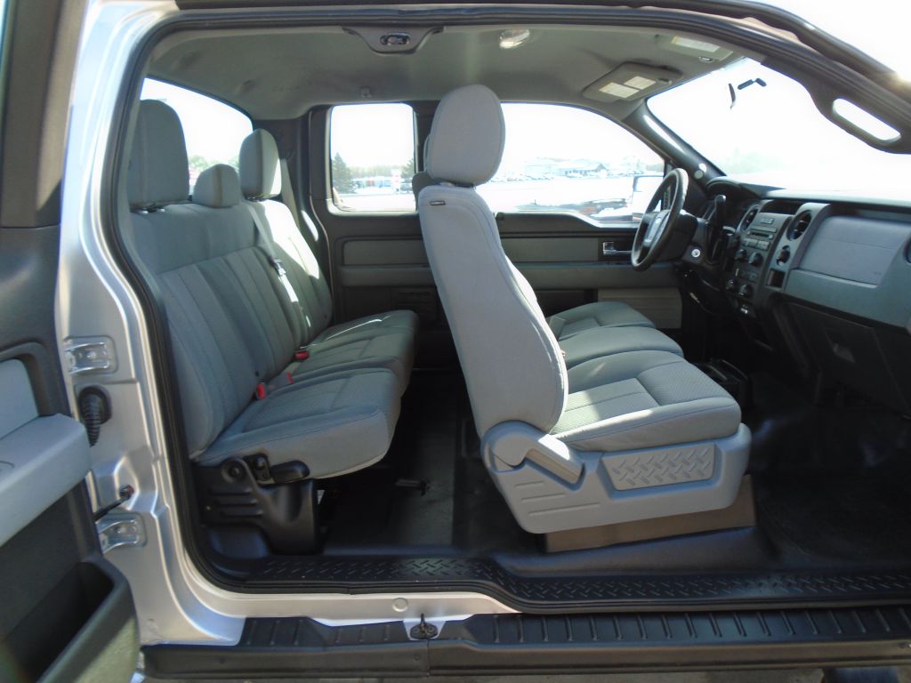 Photo 42 of this FORD F150