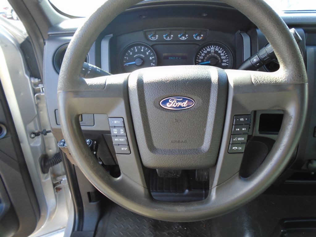 Photo 43 of this FORD F150