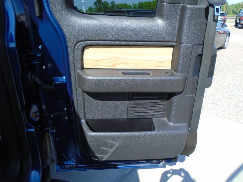 Photo 27 of this FORD F150