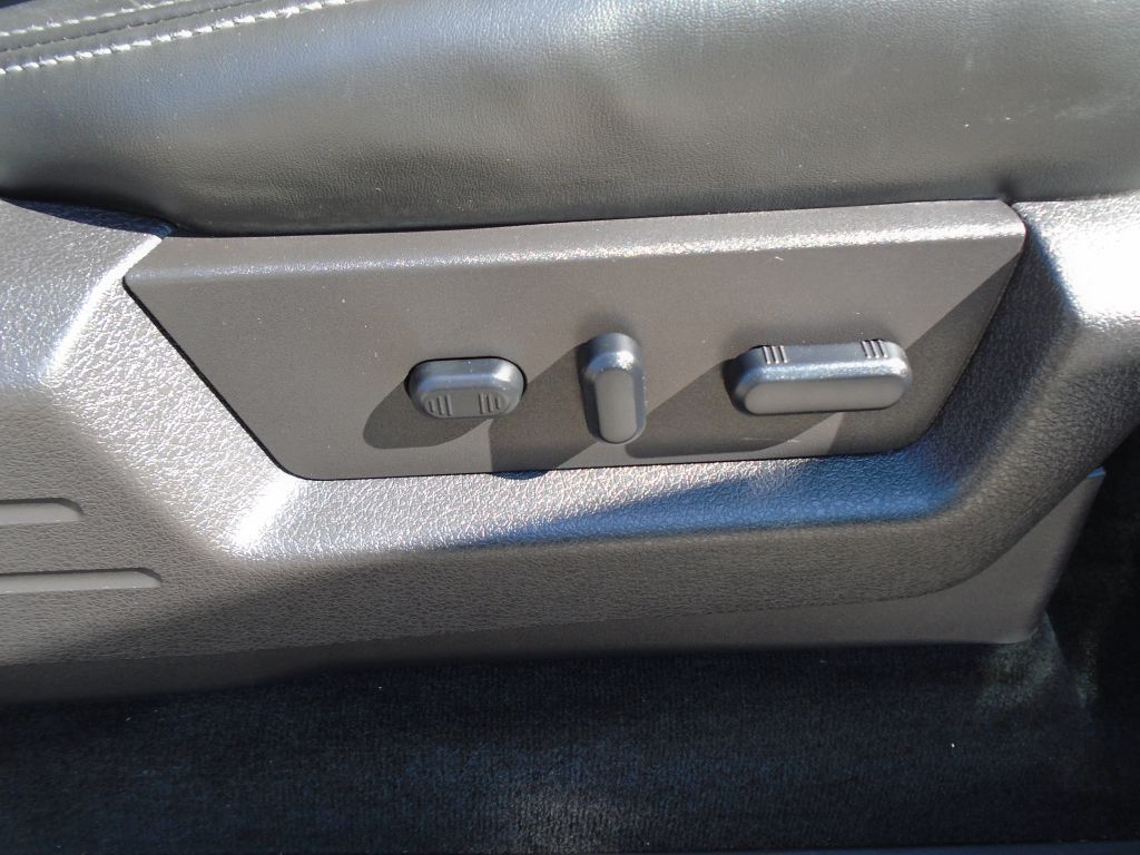 Photo 33 of this FORD F150