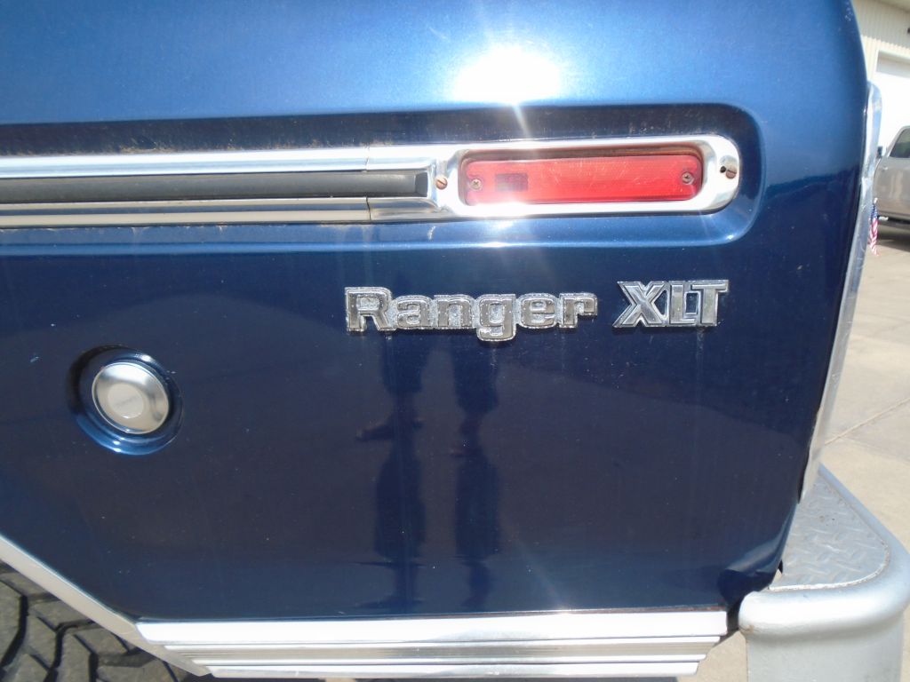 Photo 5 of this FORD F250