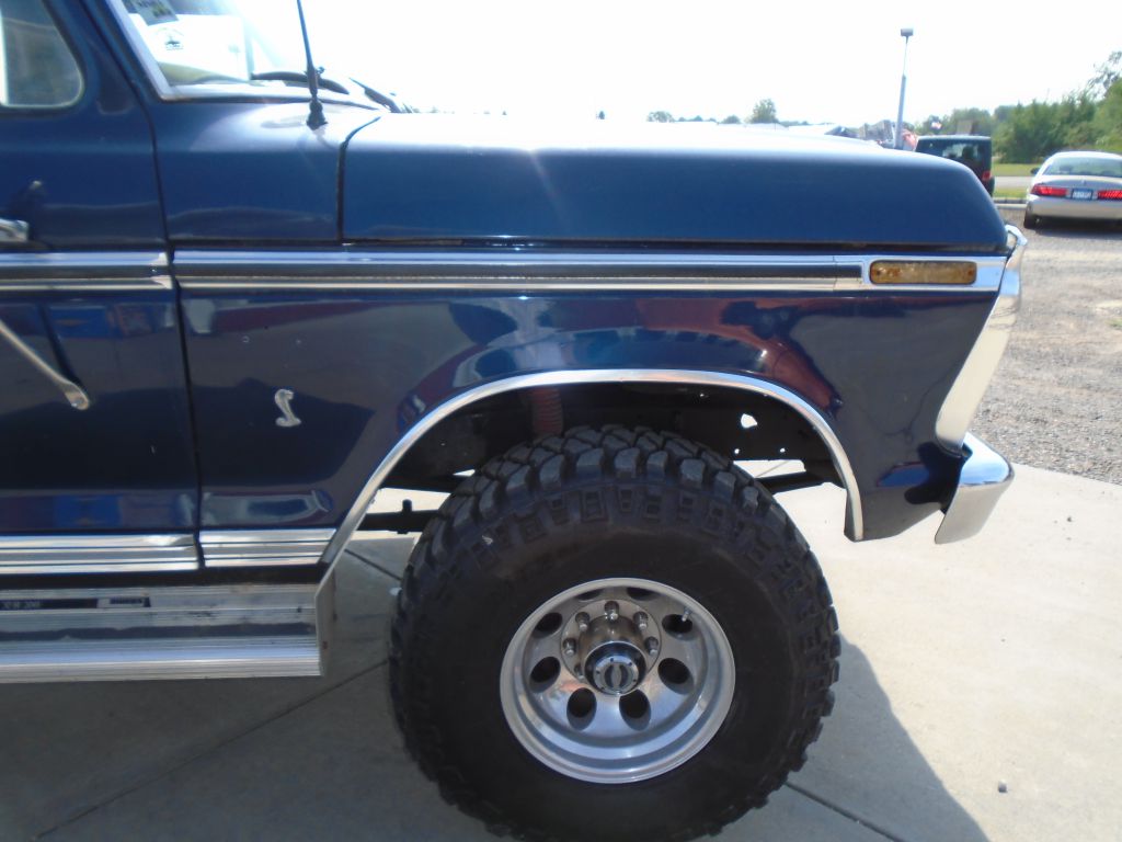 Photo 10 of this FORD F250