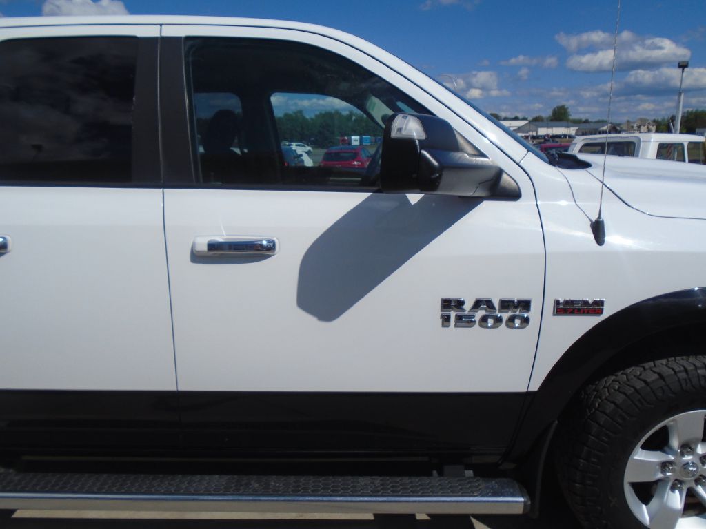 Photo 11 of this RAM 1500 SLT