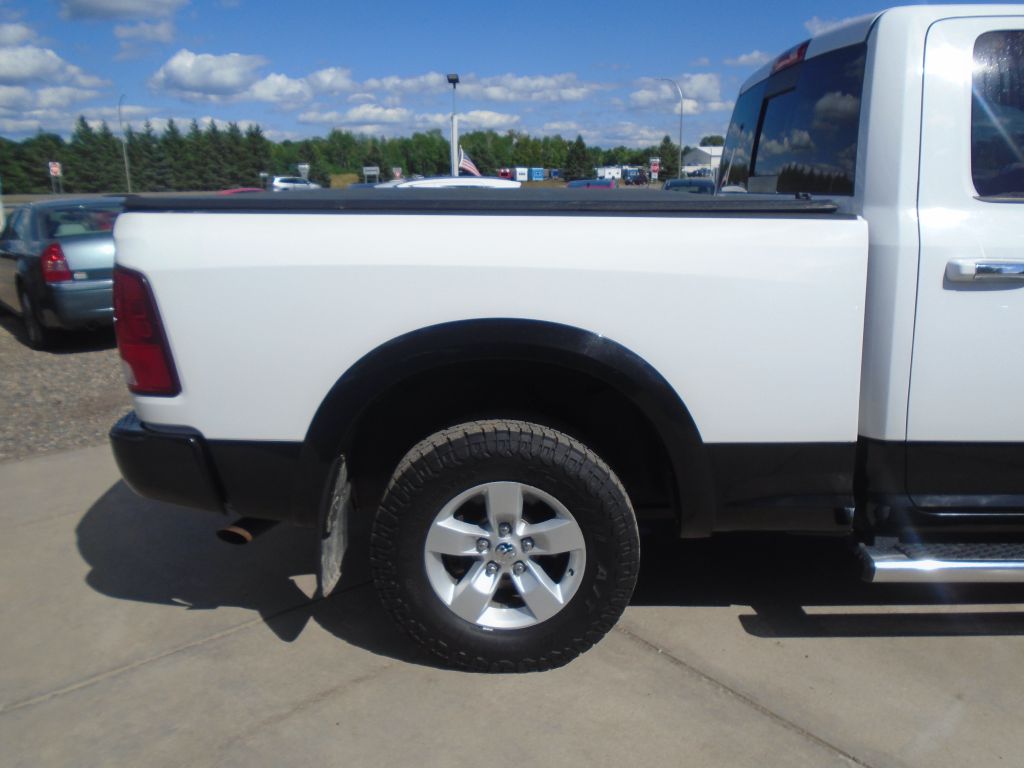 Photo 13 of this RAM 1500 SLT