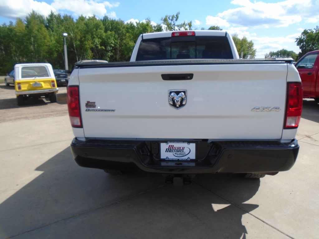 Photo 14 of this RAM 1500 SLT