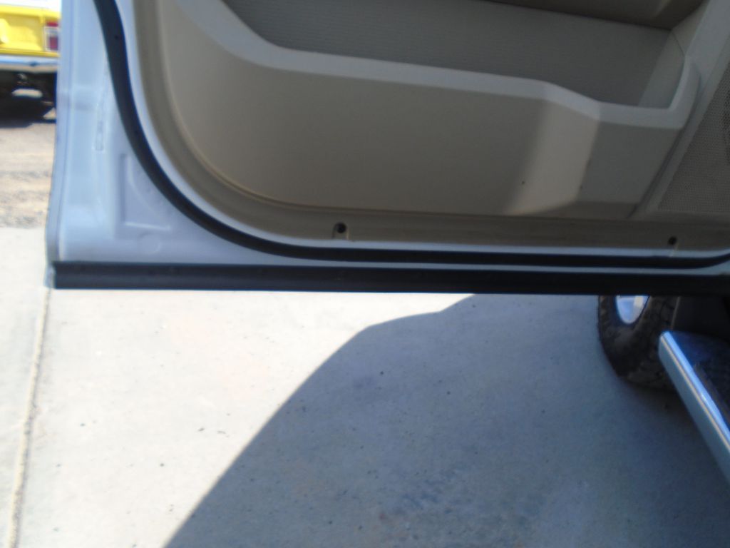 Photo 24 of this RAM 1500 SLT