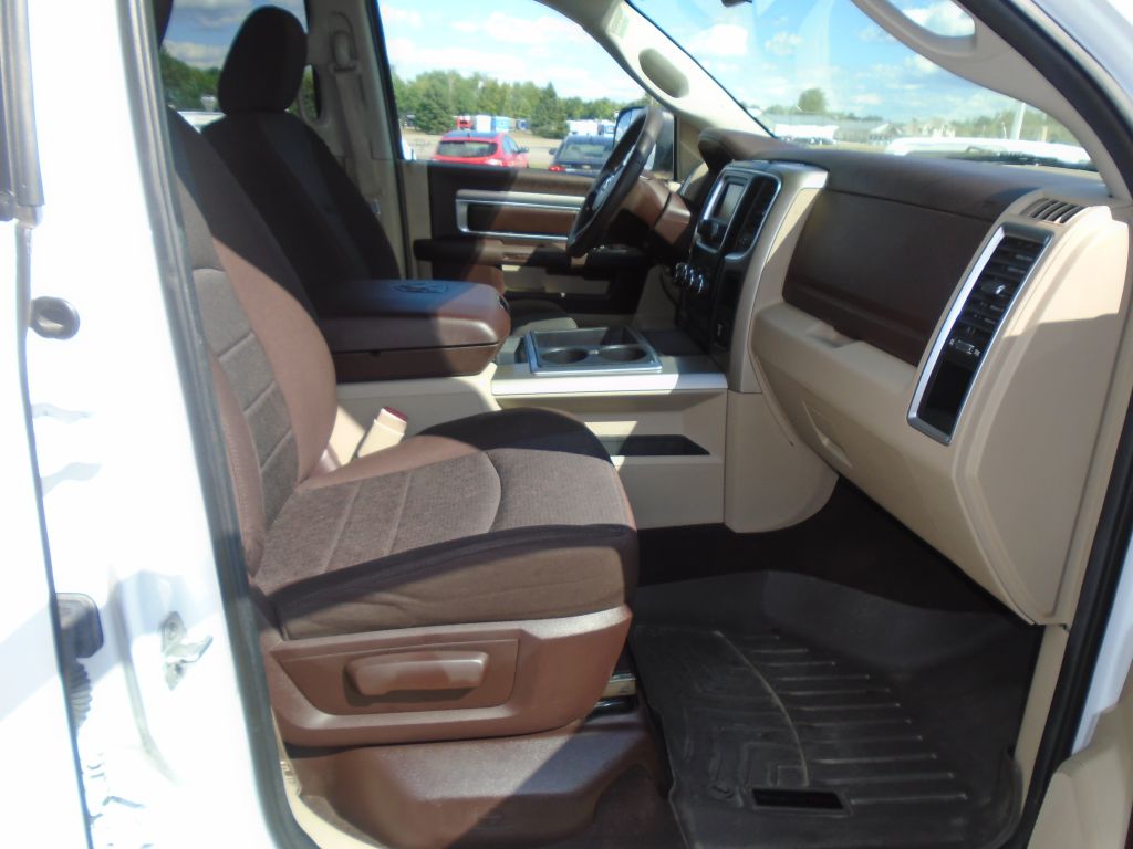 Photo 33 of this RAM 1500 SLT