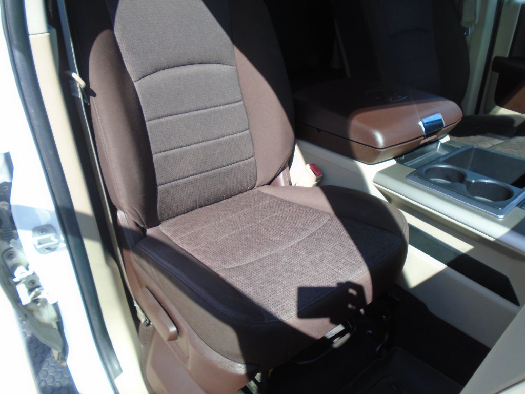Photo 36 of this RAM 1500 SLT